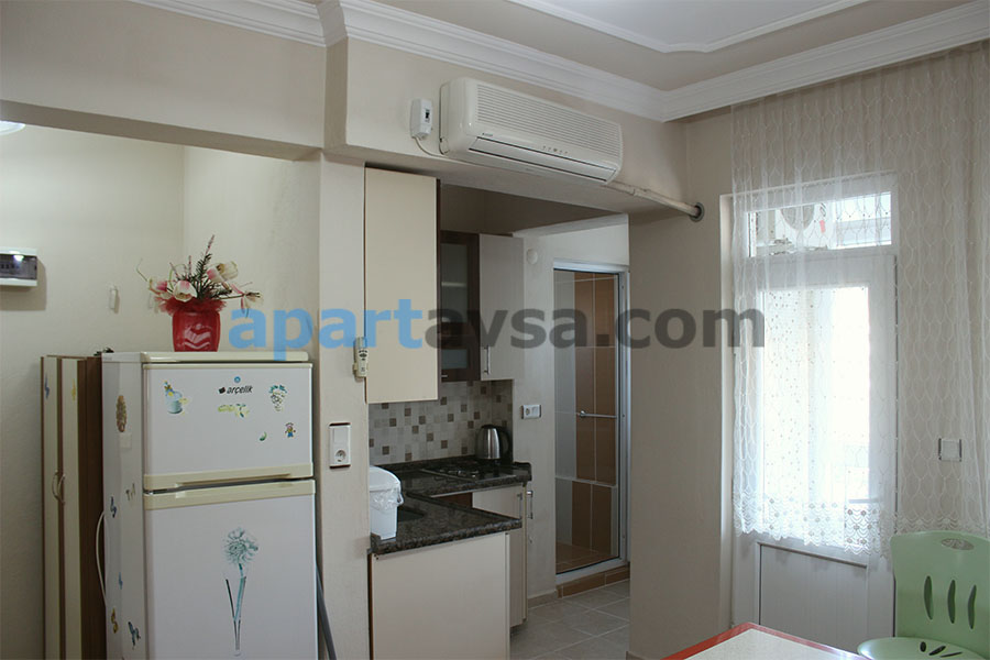 Demet Apart
