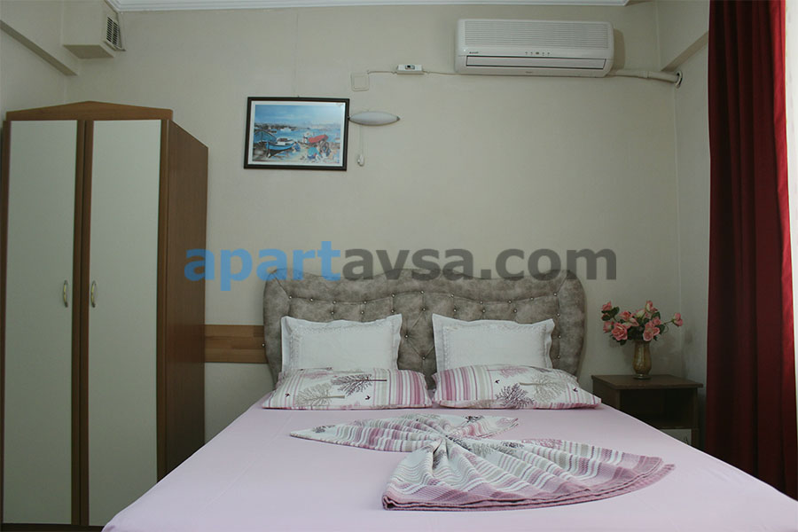 Demet Apart