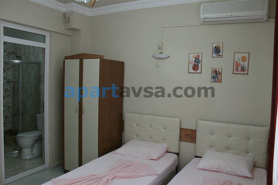 Demet Apart