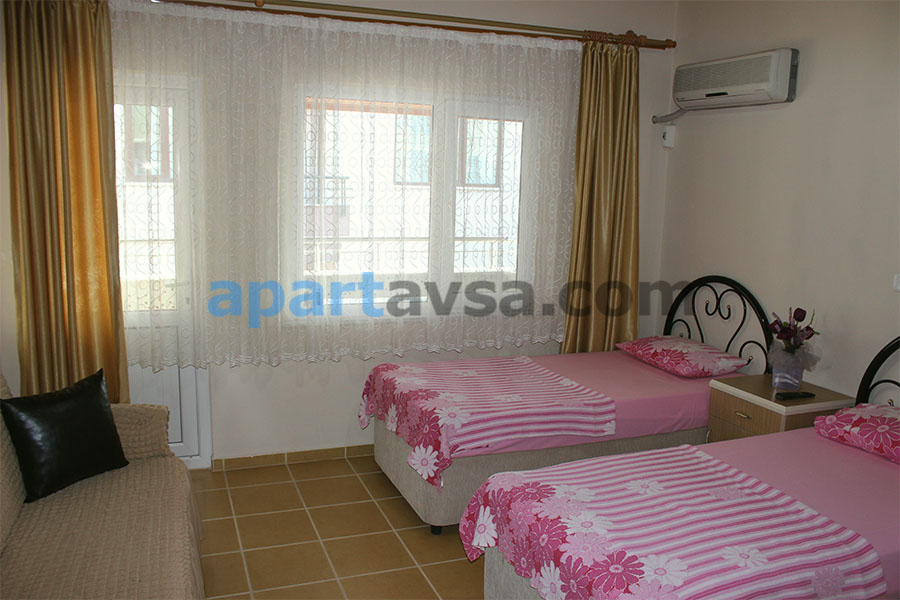 Demet Apart