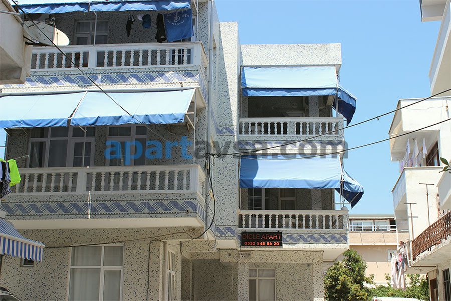 Dicle Apart
