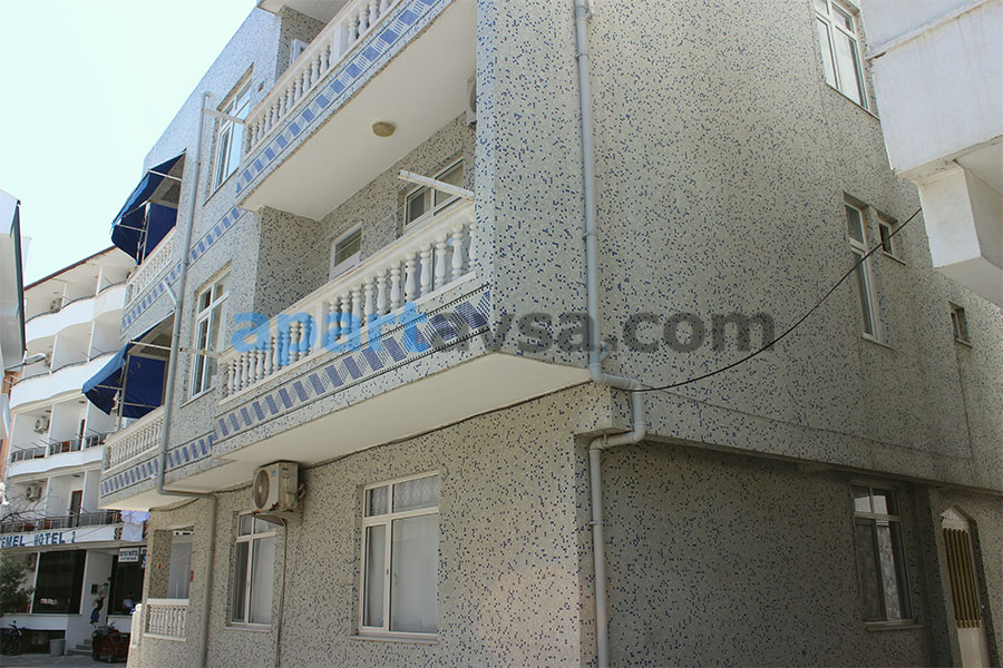 Dicle Apart