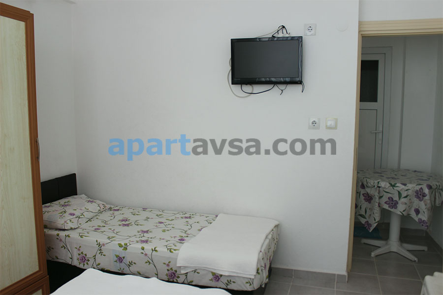 Dicle Apart