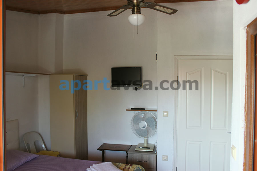 Erel Apart