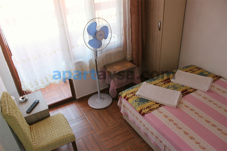 Erel Apart